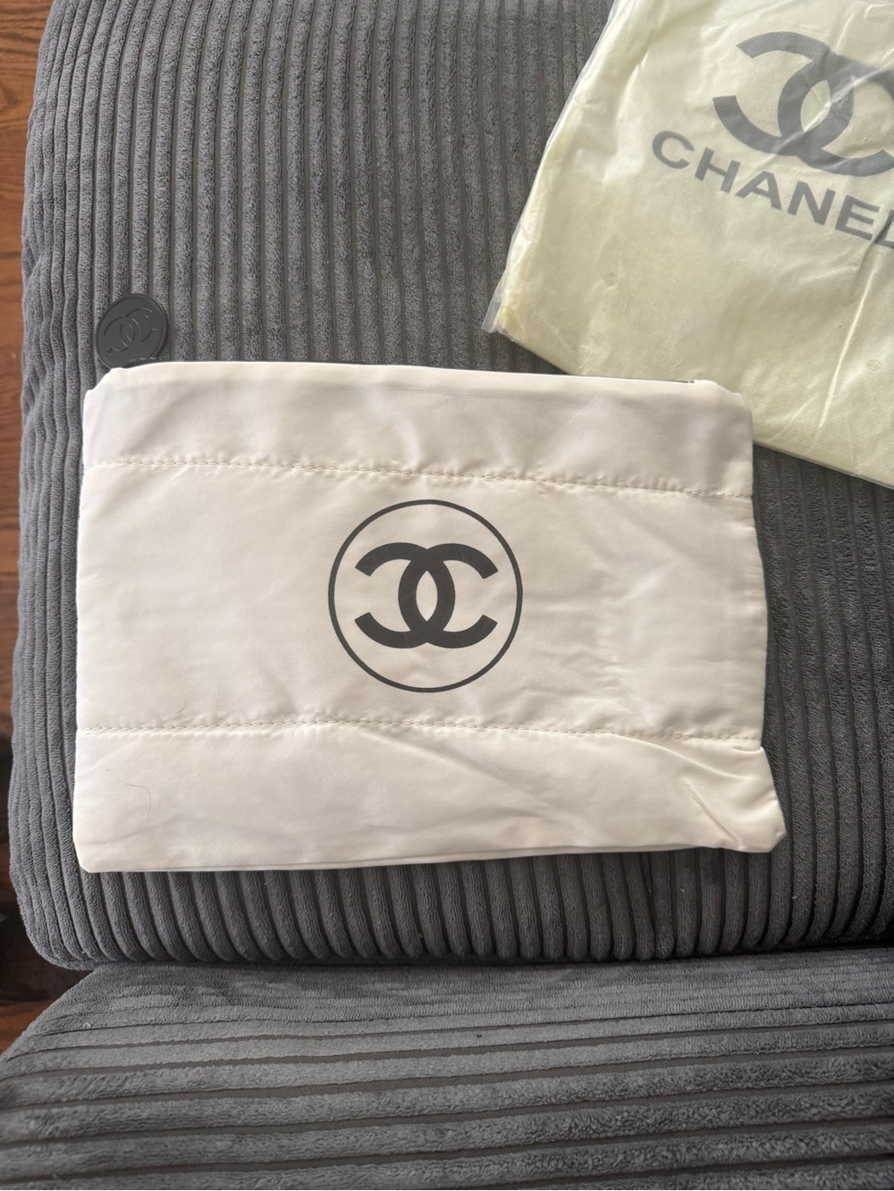 Chanel Logo Quilted cosmetic Bag - White with Black CC large size